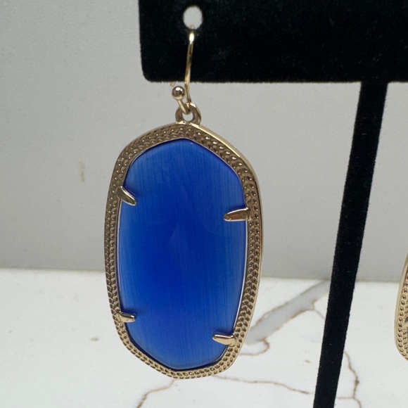 KENDRA SCOTT Elegant Blue and Gold Earrings - Picture 2 of 7